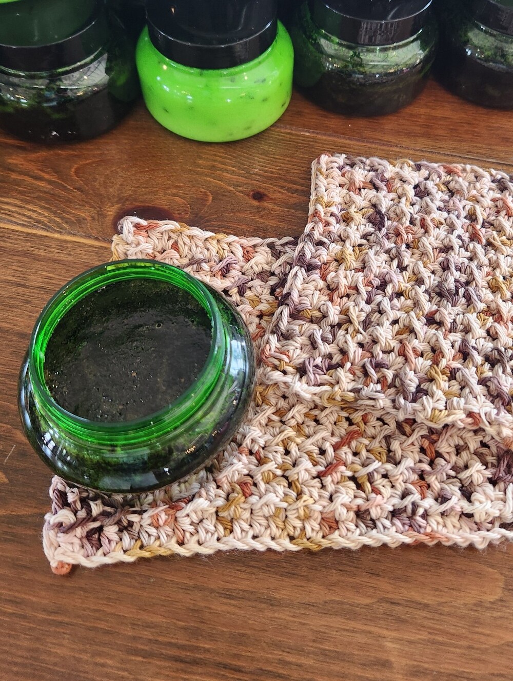 Vanilla Latte Coffee Scrub With Handmade Multi Color Crochet Cloth